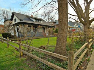 355 Lincoln Ave, Woodstock, IL 60098