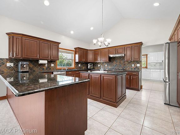3rd image of 8922 McClements Rd