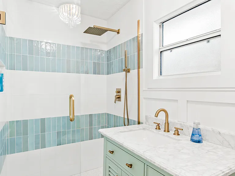 13920 SE 124th St — Photo 34
