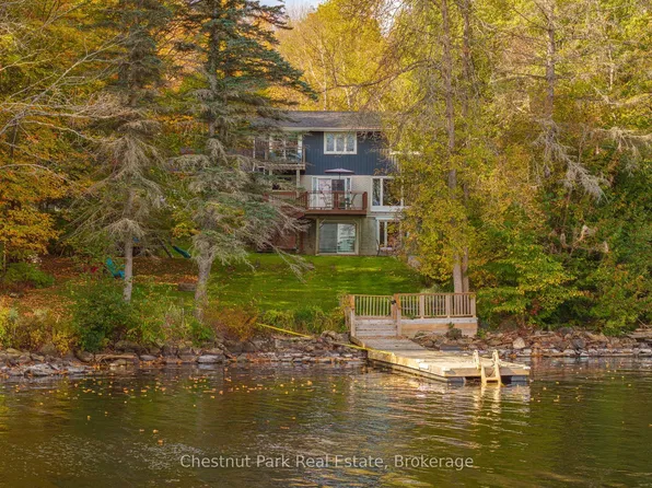 26 Helen St, Huntsville, ON P1H 1H5