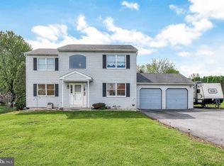 405 Golden Dr, Blandon, PA 19510