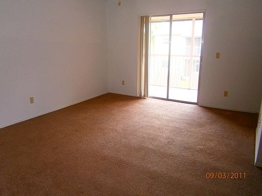 2nd image of 4226 Pershing Pointe Pl APT 04