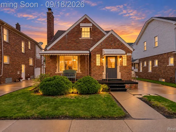 4420 Lapham St, Dearborn, MI 48126