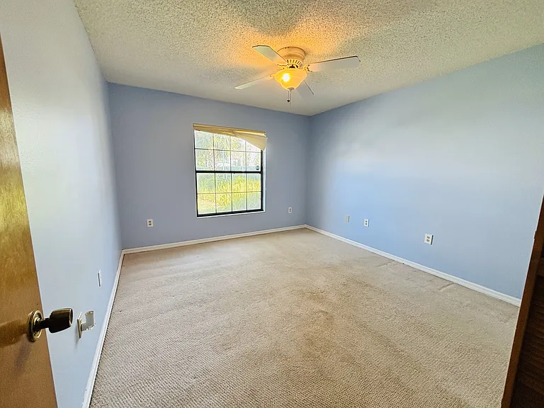 1137 Indiana Ave — Photo 5