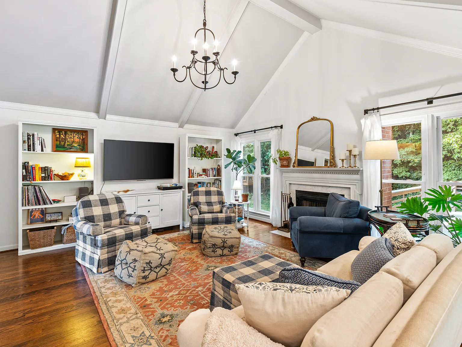 4 bed, 2650 sqft, $8,000 — Photo 4