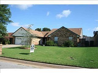 1st image of 10433 Fairfax Ln