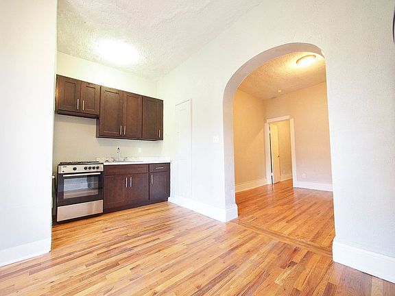 2nd image of 799 Putnam Ave APT 1B