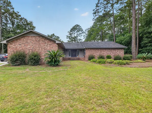 2488 Tallokas Rd, Moultrie, GA 31788