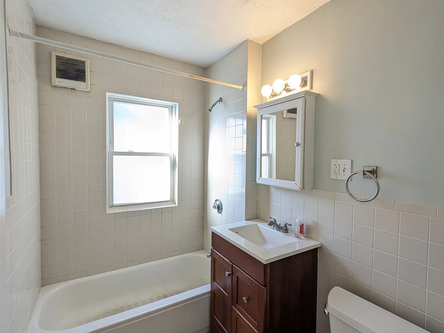 1 bed, 750 sqft, $3,000 — Photo 4