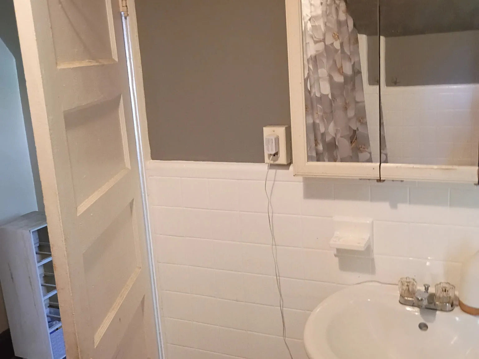3 bed, 1.5 bath, 1423 sqft, $2,900 — Photo 4
