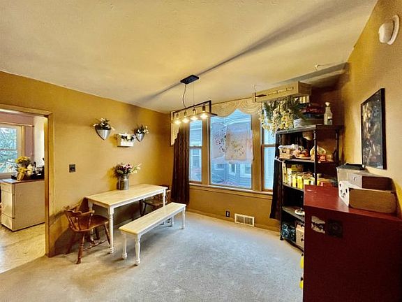 5th image of 1327 Carney Blvd
