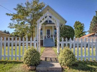 151 Steelhammer Rd, Silverton, OR 97381