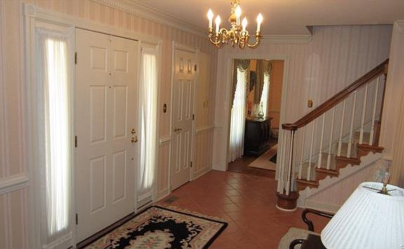 4th image of 9385 Hartford Oaks Dr