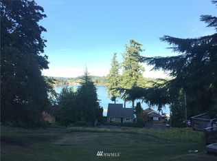 170 E Barbary Dr, Grapeview, WA 98546