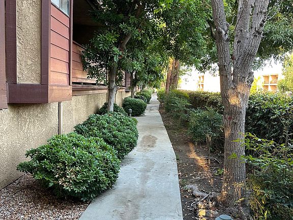 3rd image of 10220 De Soto Ave Unit 2