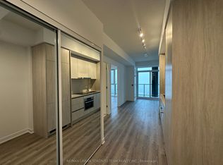 180 Front St E #3215, Toronto, ON M5A 4N3