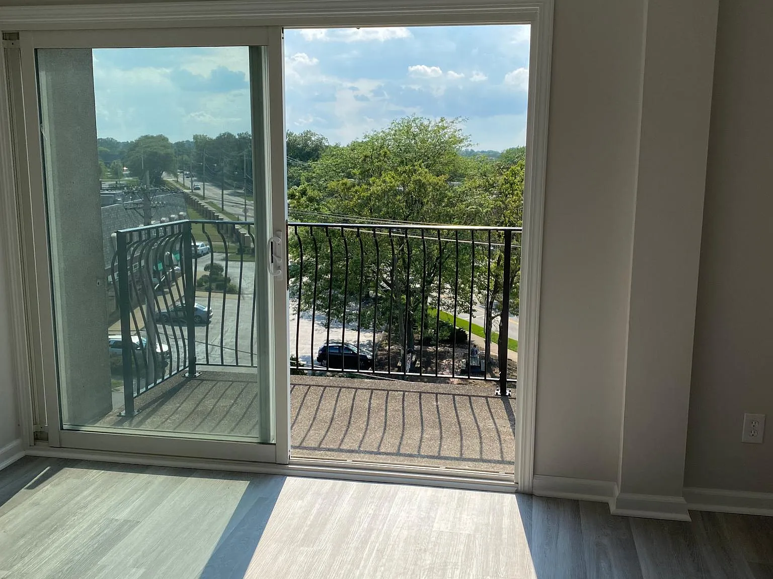 1 bed, 780 sqft, $1,350 — Photo 4