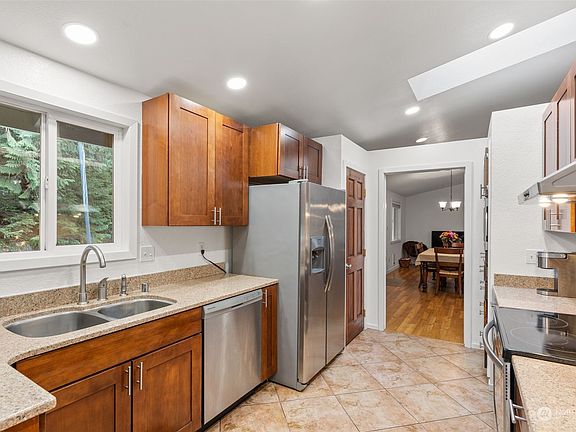 5th image of 6349 SE Heather Lane