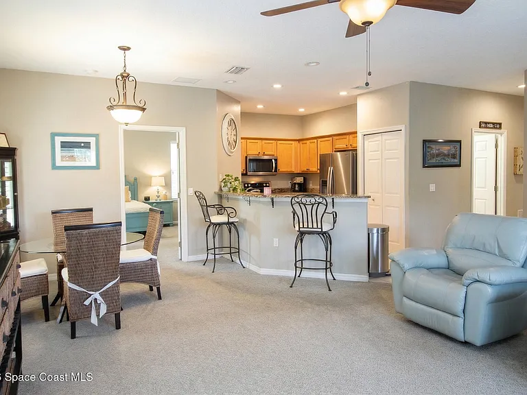 101 Majestic Bay Ave — Photo 18