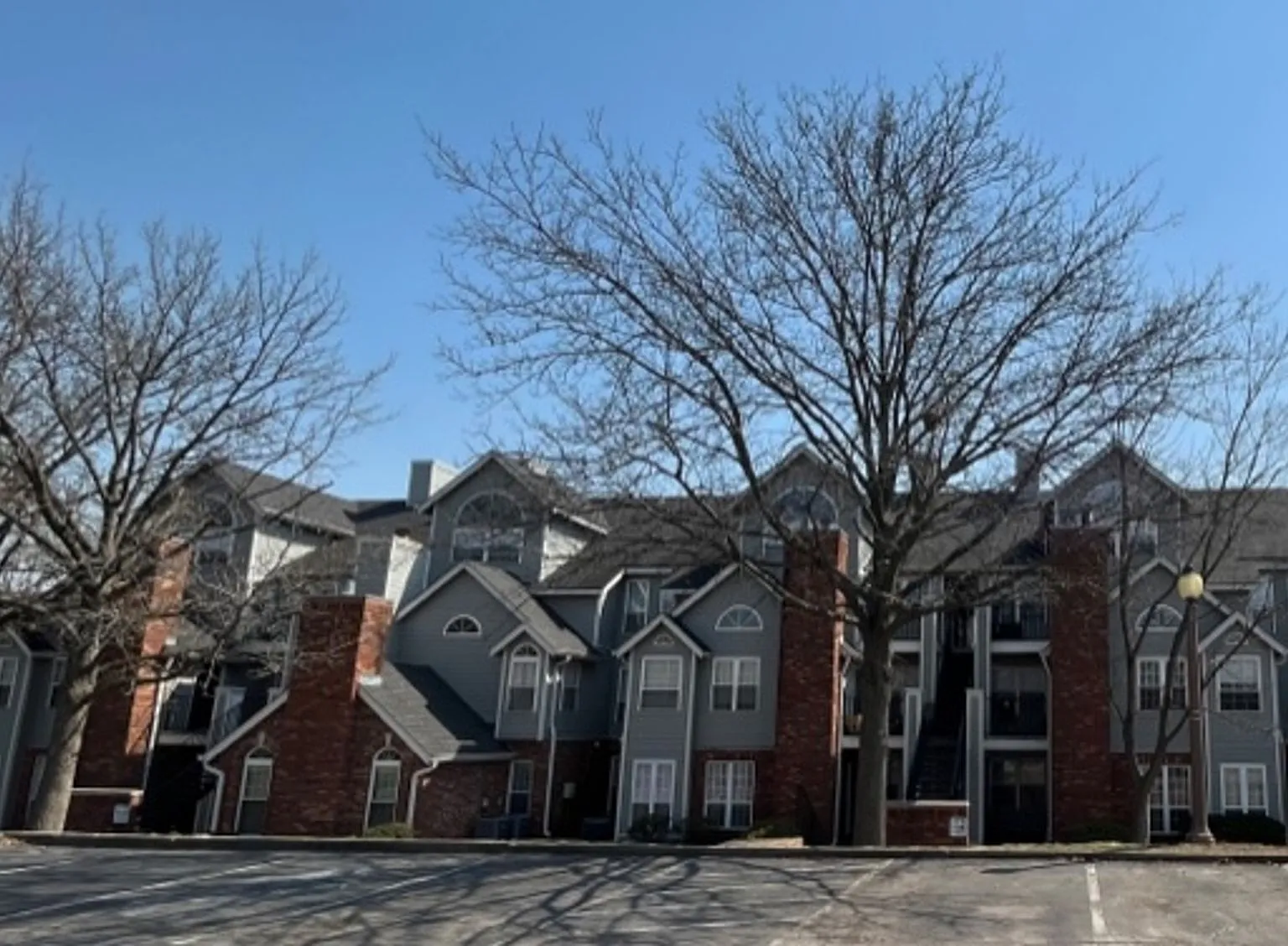 Heritage Apartments — Photo 3