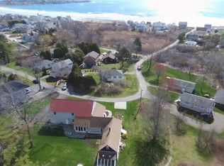 41 Juniper Rd, York, ME 03909