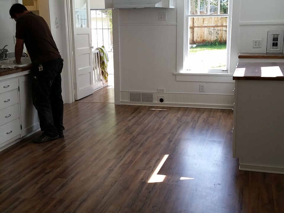 2nd image of 515 W Lawrence St