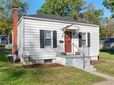 511 W Dee St, Lebanon, IL, 62254