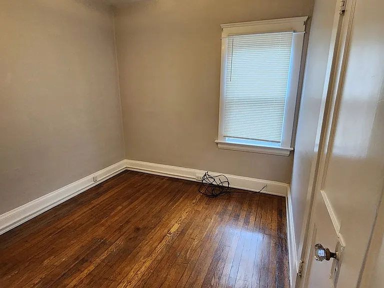 2664 Hampshire Rd — Photo 24