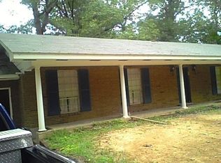 1800 Lakeside Dr, Vicksburg, MS 39180