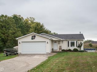 7084 Marsh Rd, Cottrellville, MI 48039