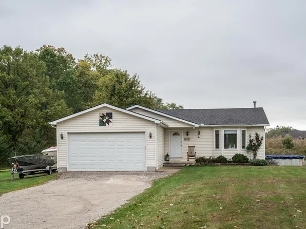 7084 Marsh Rd, Cottrellville, MI 48039