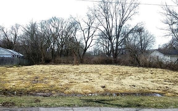 2nd image of 5557 Glendell Dr