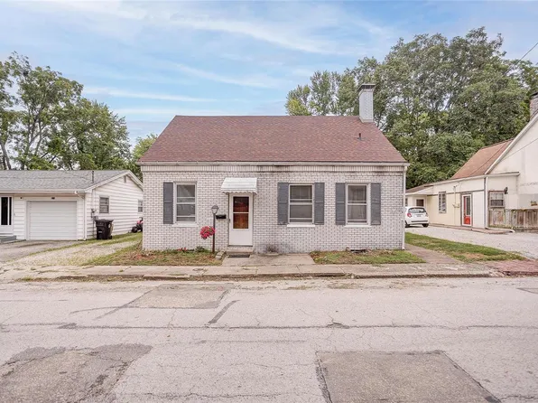 312 N 11th St, Belleville, IL 62220