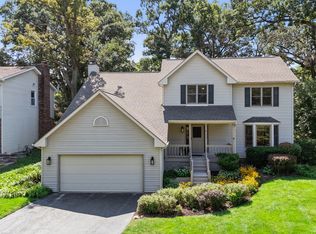 3123 Scenicwood Ln, Woodridge, IL 60517