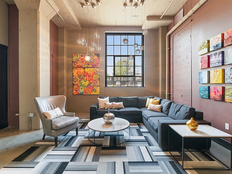 Buzza Lofts of Uptown — Photo 10