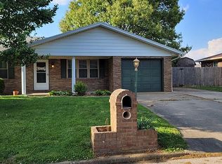 413 Roosevelt Dr, Mount Vernon, IN