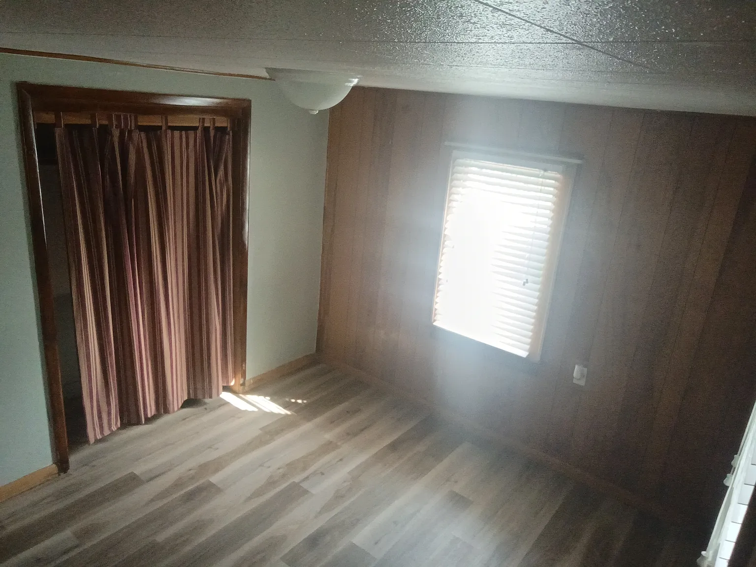 1 bed, 1.0 bath, 520 sqft, $1,000 — Photo 2