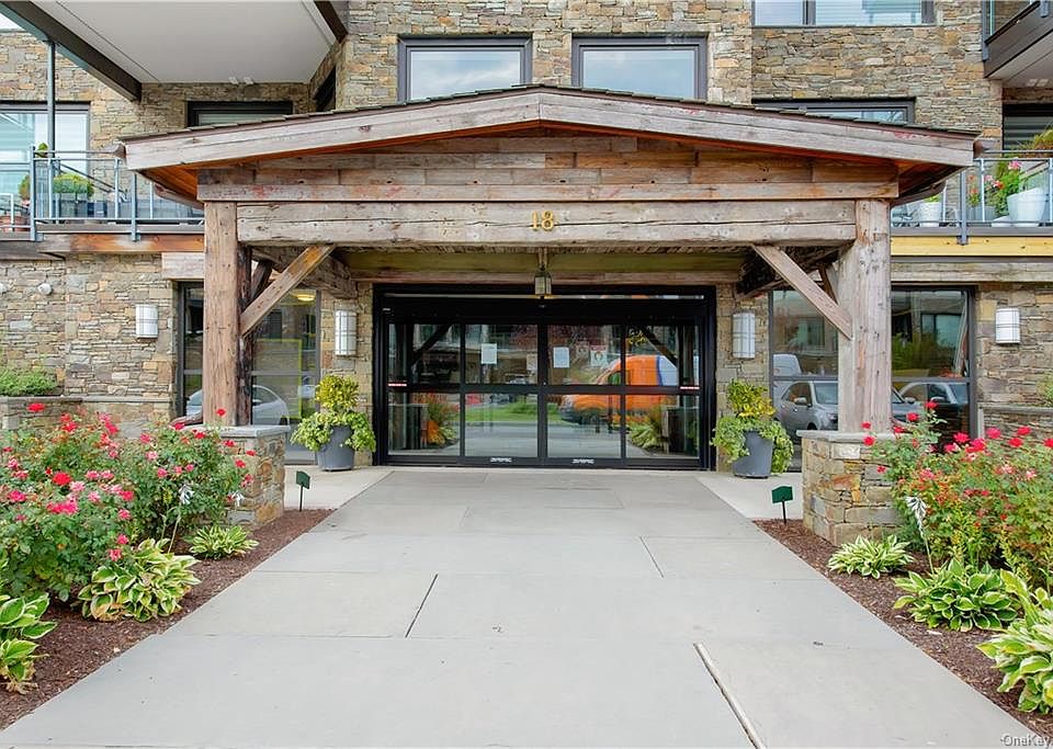 1st image of 18 Rivers Edge Dr Unit 205