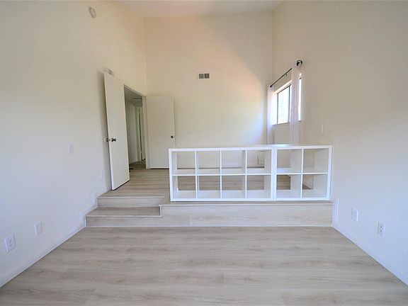 5th image of 432 San Vincente Cir