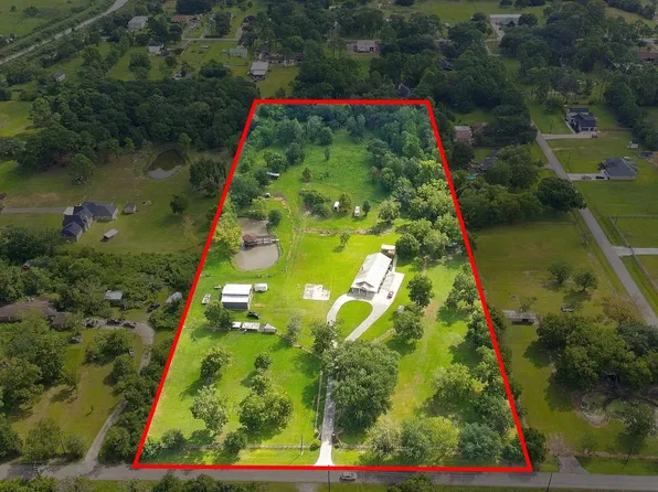 2627 Avenue L, Santa Fe, TX 77510