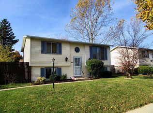 6413 N 104th St, Milwaukee, WI 53224