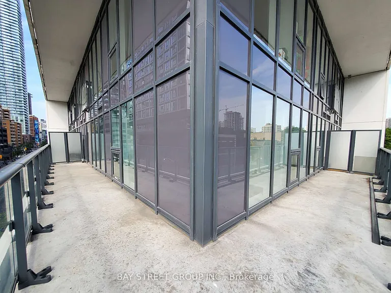 251 Jarvis St #306 — Photo 11