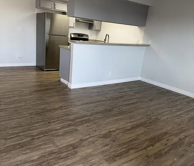 13610 Cordary Ave #19 — Photo 7