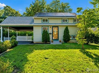 5 Bradford Rd, East Brunswick, NJ 08816