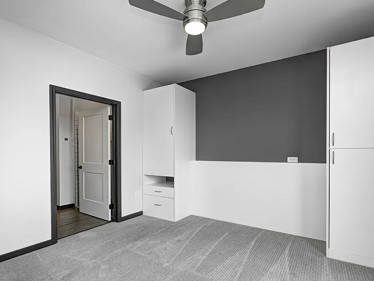 Block 20 — Photo 8