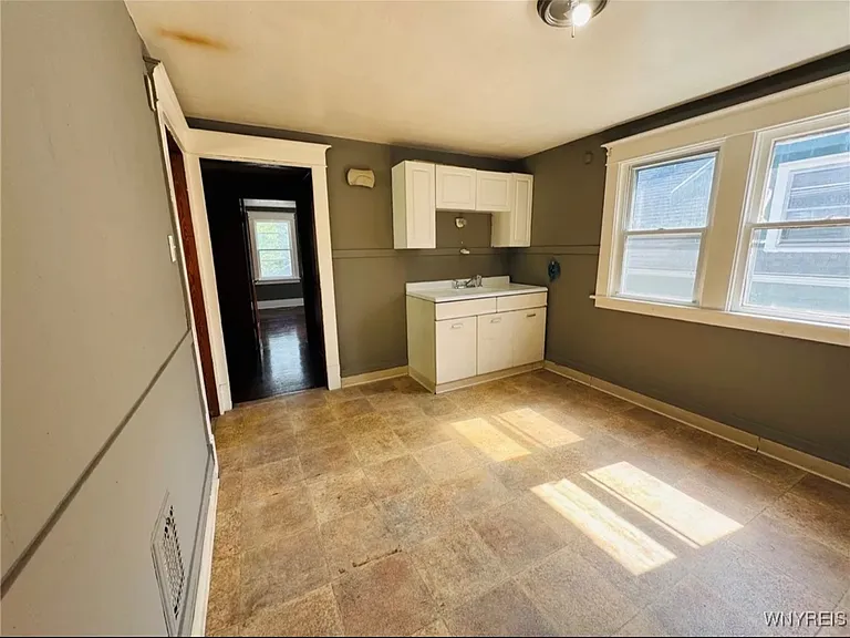 220 Dartmouth Ave #2 — Photo 5