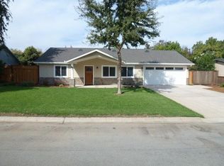 11821 Southwood Dr, Saratoga, CA 95070
