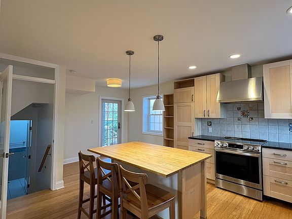 3rd image of 2636 N Ohio St