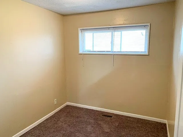 3420 N Elizabeth St — Photo 8