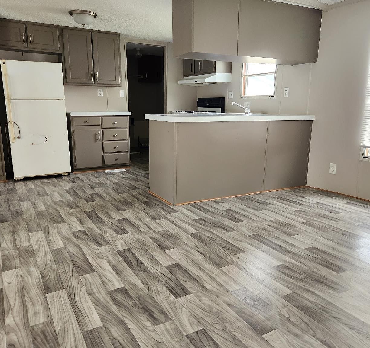 8323 Whitehorn Ln, Fenton, MI 48430 Zillow